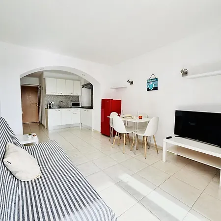Apartment Studio Avec Wifi Pour 2 A Roses